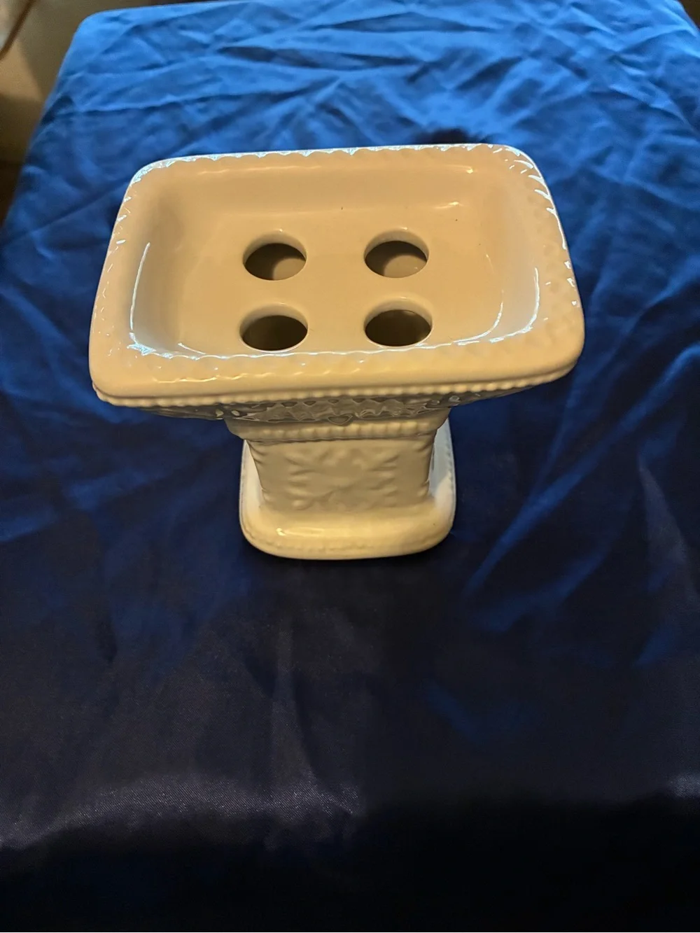 Source Unknown Cream Ceramic Pedestal Vase with Embossed Detail